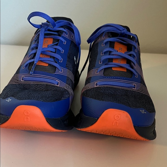 On Running Navy and Orange Athletic Shoes - Picture 5 of 9